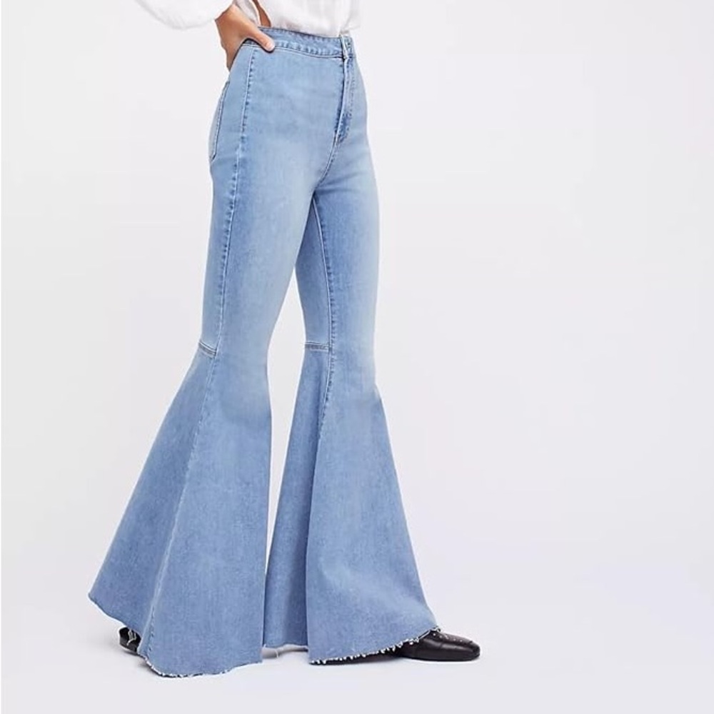 Free People just float on bell bottom jeans size 30